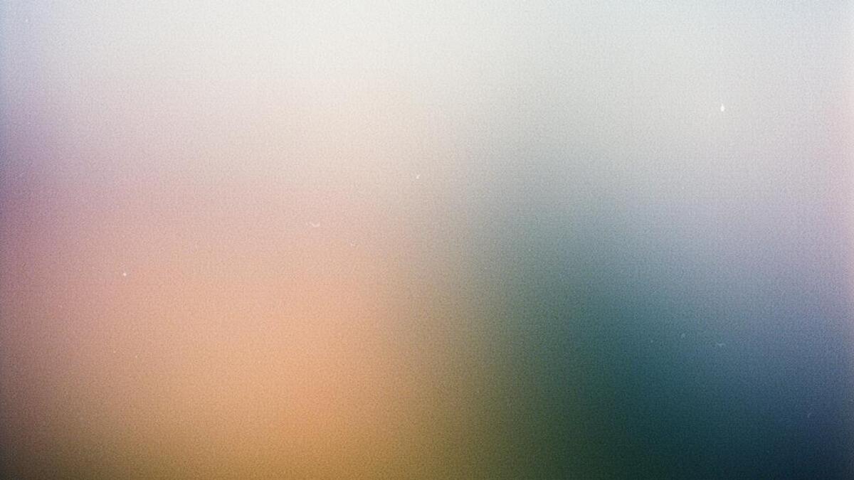 Grainy Gradient Blur aesthetic